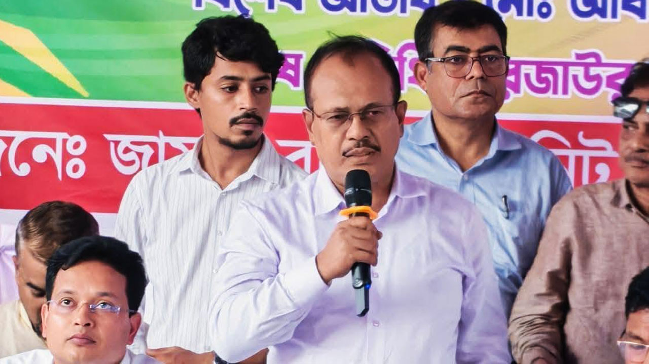 ওয়াসার এমডি মোঃ আমিনুল ইসলামের সভাপতিত্বে কড়াইলে গভীর নলকূপ উদ্বোধন
